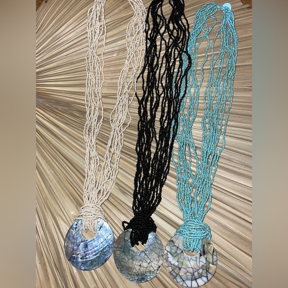 Cracked crackled abalone sea shell pendant beaded necklace glass seed beads